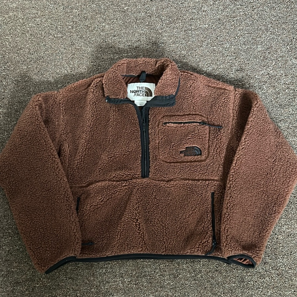 North Face Cropped Fuzzy Pullover